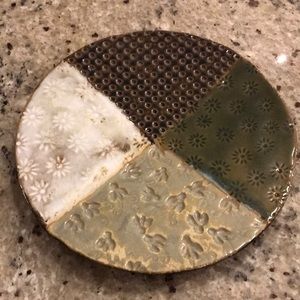 Decorative Plate in Earth Tones!